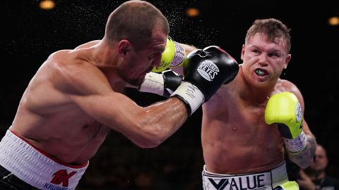 Kovalev quiere la revancha contra 'Canelo'.