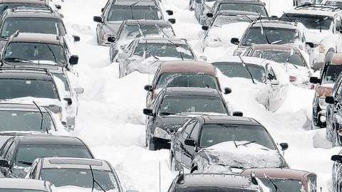 Los efectos en el tráfico de una  tormenta de nieve en Chicago en el 2011.