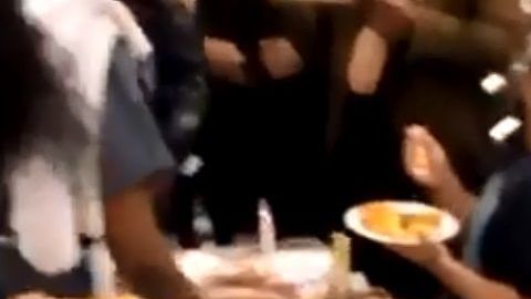 Los videos se han vuelto virales.