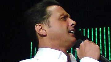 Luis Miguel.