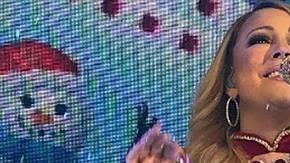 Mariah Carey con atuendo navideño