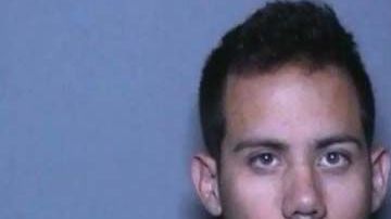 Matthew Antonio Zakrzewski tiene 30 años.