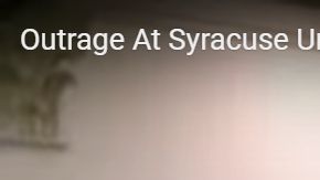 Estudiantes de la Universidad de Syracuse protestan por ataques de odio.