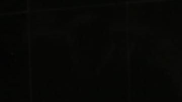 Senadora obsequió el muñeco al fundionario.