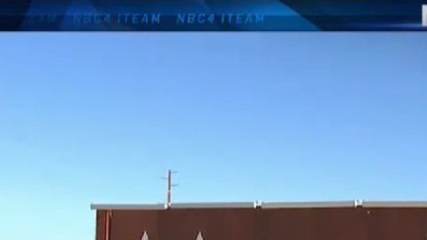 La mujer tuvo suerte de ser hallada aún con vida cerca de la base Edwards en el desierto.