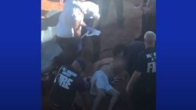 El joven de 16 años viajaba en un avión de la aerolínea United Airlines.