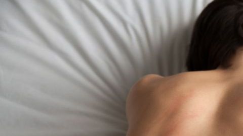 El sexo casi la mata.