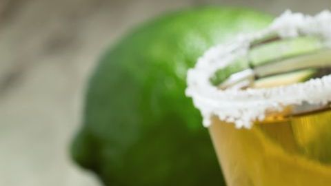 El tequila es una bebida que tiene denominación de origen y existen 6 principales variantes.