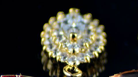 Se encontraron anillos de oro y plata, pulseras, colgantes, aretes y broches. (Imagen sólo con fines ilustrativos).