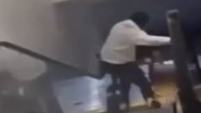 Según la policía la mujer fue perseguida de un banco.