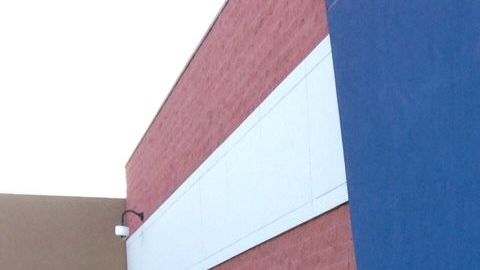 Aunque algunas tiendas de electronicos si mostraban afluencia de compradores, la mayoria de otros comercios no festejaron este Viernes Negro. /ISAIAS ALVARADO