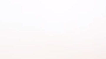 El video más popular de Ava, con 8,6 millones de visitas, es de cuando desempaquetó una casa de juguete de la muñeca Barbie.