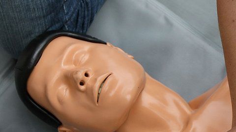 Los maniquíes que se utilizan para entrenar en RCP son todos hombres.