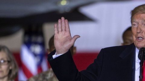 Trump: "La superioridad estadounidense en el espacio es absolutamente vital".