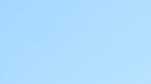 Los manifestantes no consiguieron entrar a los principales edificios de la embajada.