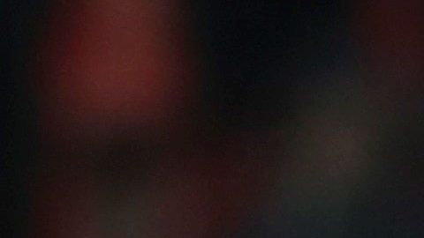 Los seguidores volvieron loco al delantero de la Juventus. Hasta tres de ellos saltaron al césped para ver y toca al crack.