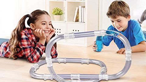 Evite el sexismo a la hora de comprar juguetes.