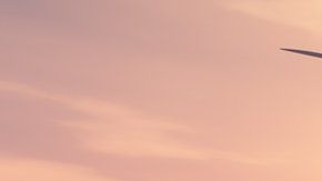 La última semana, han aparecido todos los días en el cielo de los condados de Yuma y Phillips.