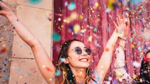 Todo lo que comemos desencadena reacciones químicas en el organismo, esta comprobado que una dieta sana reduce el riesgo de padecer depresión.