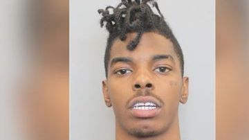 Tavores Henderson, iba a ser arrestado por rasguñar a su novia.