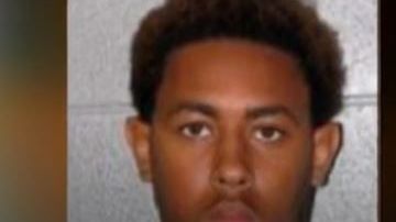 Dihlon Lee Davis, de 23 años, recibió una sentencia de 17 años.