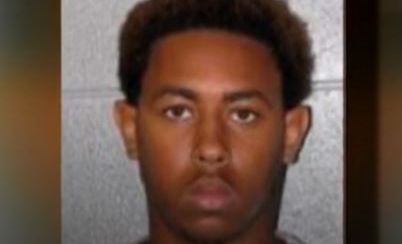 Dihlon Lee Davis, de 23 años, recibió una sentencia de 17 años.