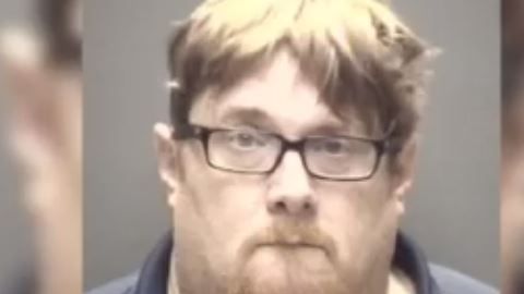 Eric Alzafari fue despedido de su cargo.