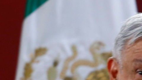 AMLO le pidió total entrega en el ring al campeón mexicano.