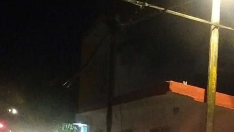 El auto fue incendiado.