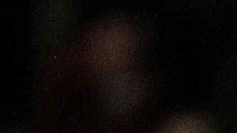 Karim Benzemá festeja su gol de última hora en Mestalla.