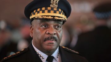 Eddie Johnson fue destituido de su puesto de jefe de la Policía de Chicago por la alcaldesa Lori Lightfoot.