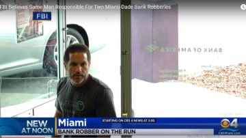 El FBI sospecha que este hombre robó dos bancos en Miami.