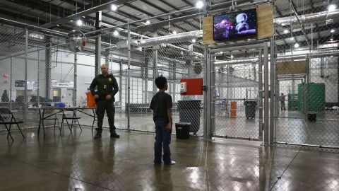 La cárcel de ICE para niños migrantes en McAllen, Texas.