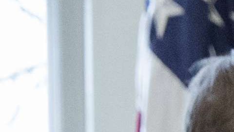 La administración estaba dividida entre quienes apoyaban retener la ayuda y quienes no.