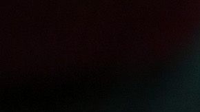 Doris Burke se lució en falda y tacones.