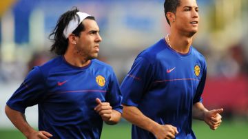 Carlos Tévez y Cristiano en el 2009, época en la que jugaron juntos en el Manchester United.