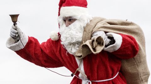 Santa Claus Lands On Kollhoff Tower