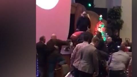 El incidente ocurrió en las instalaciones de First Baptist Church.