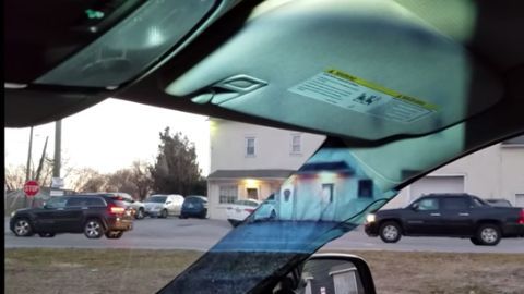 Son imágenes proyectadas del exterior del vehículo