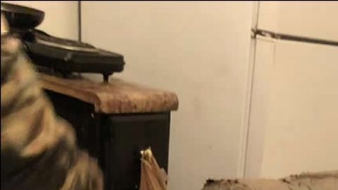 Droga y salida del narcotúnel.