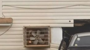 La camioneta entró a la sala