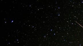 Los meteoritos parecen estrellas que caen.