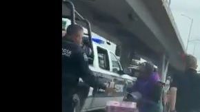 Los policías sorprendieron a los menores.