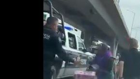 Los policías sorprendieron a los menores.