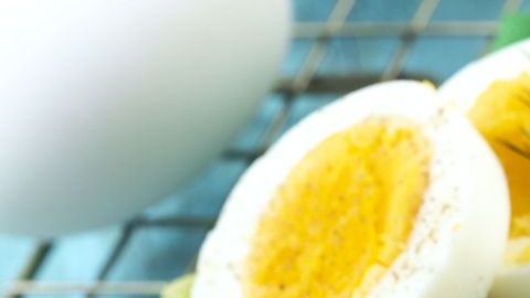 El huevo es un alimento económico, versátil, con un alto valor nutricional y sencillo. Integrarlo en tus platillos siempre será un acierto.