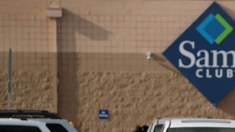 Aunque las dos tiendas son similares, hay una diferencia que podría convencerte más por una que por otra.