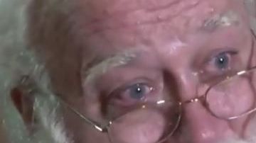 Aunque dudó seguir con su tradición, optó por regalarle felicidad a más niños.