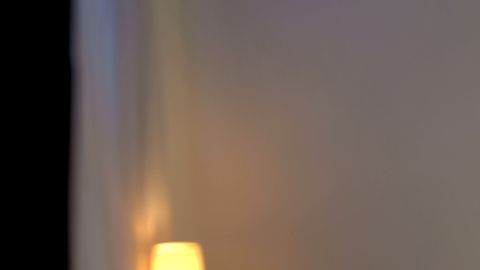 Ser infiel impediría cumplir requisito de buen carácter moral en trámites de USCIS.