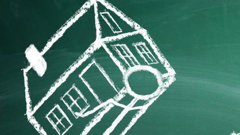 La rebaja de las tasas de interés en 2019 ha disparado las operaciones de refinanciación hipotecaria./Archivo