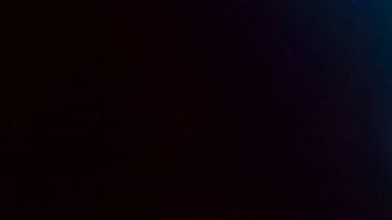 Un celular está captando nuestros momentos en vez de presenciarlos atentamente.